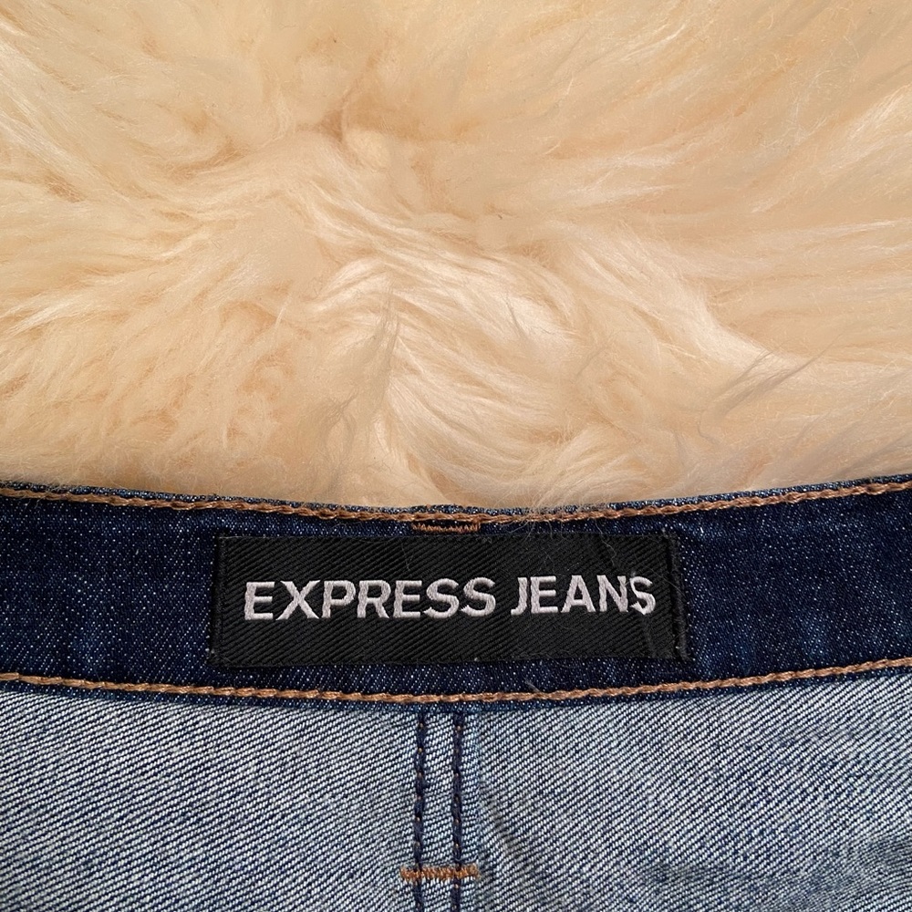 Express Mid Rise Buttonfly Distressed Jeans - Picture 3 of 4